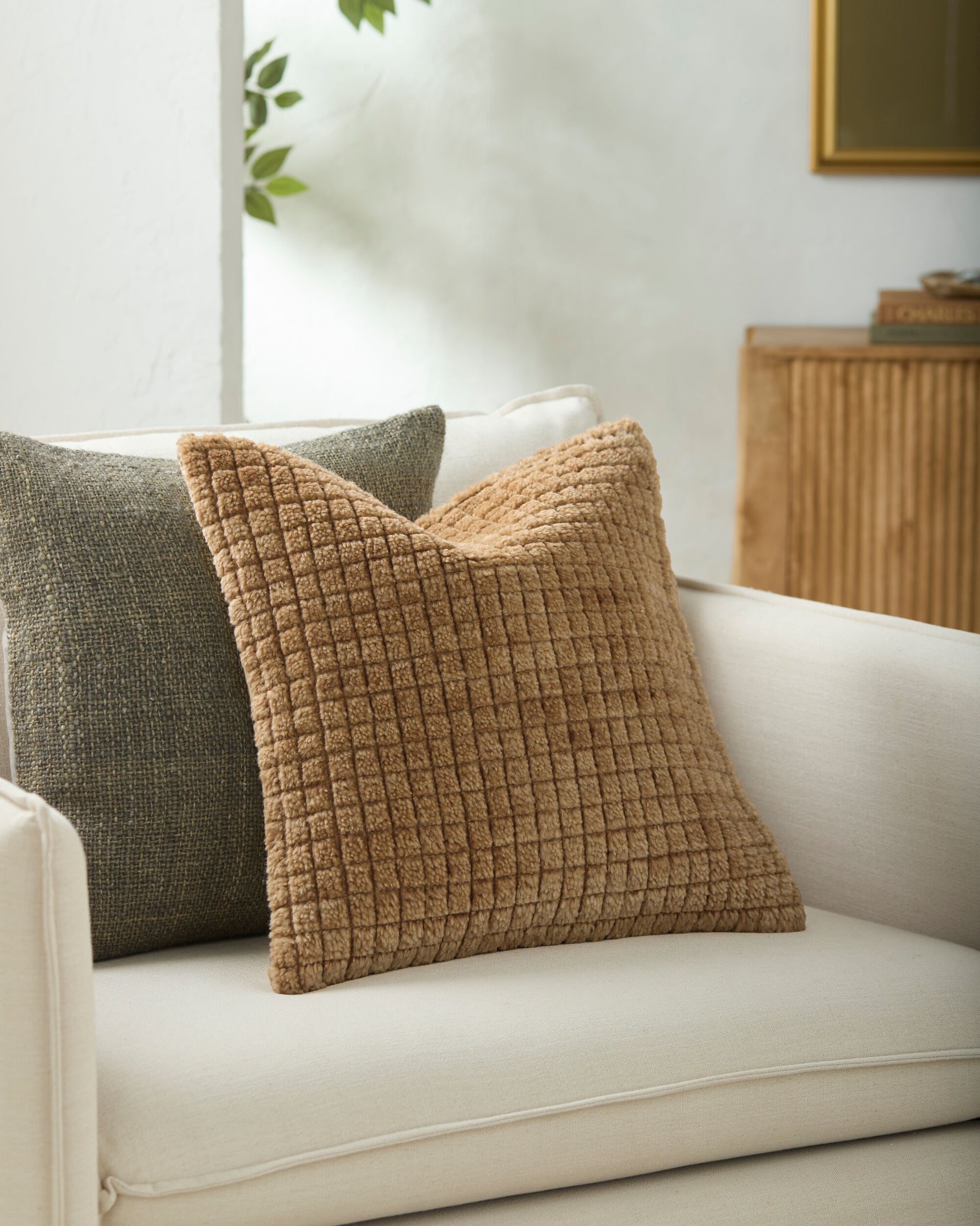 Toffee Novoli Pillow